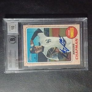 2017 TOPPS HERITAGE #686 AROLDIS CHAPMAN Signed Card Beckett Slabbed Auto 10